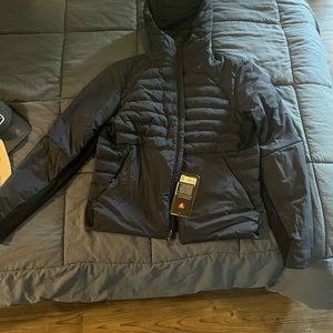 Brand new men’s large Lululemon down for it all Hoodie